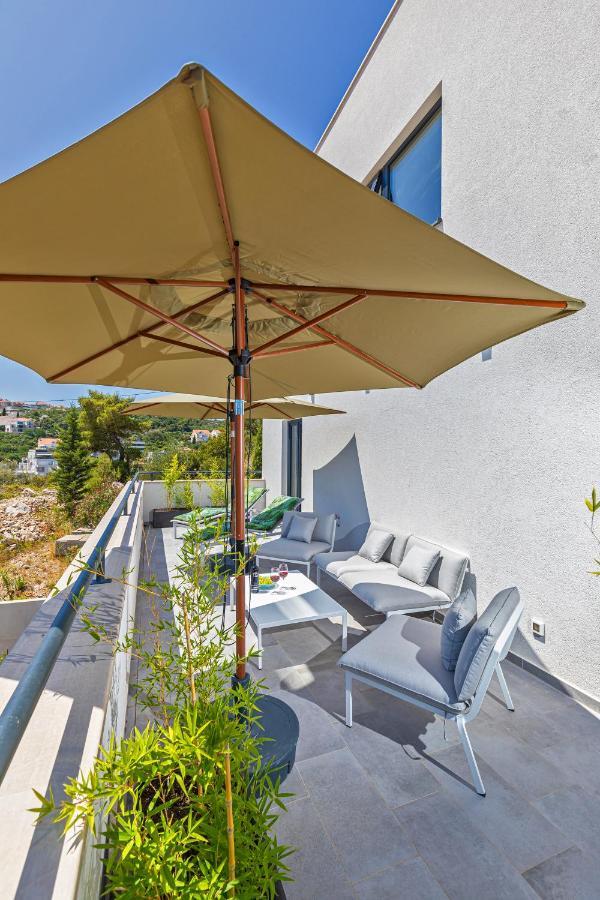 Blacksmith By Duhomes Apartment *